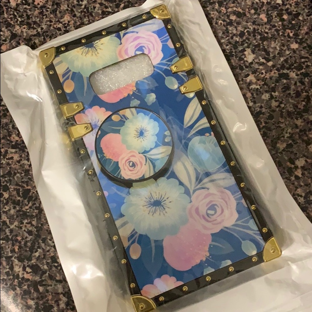 Samsung Galaxy S10E Flower Treasure Trunk Style